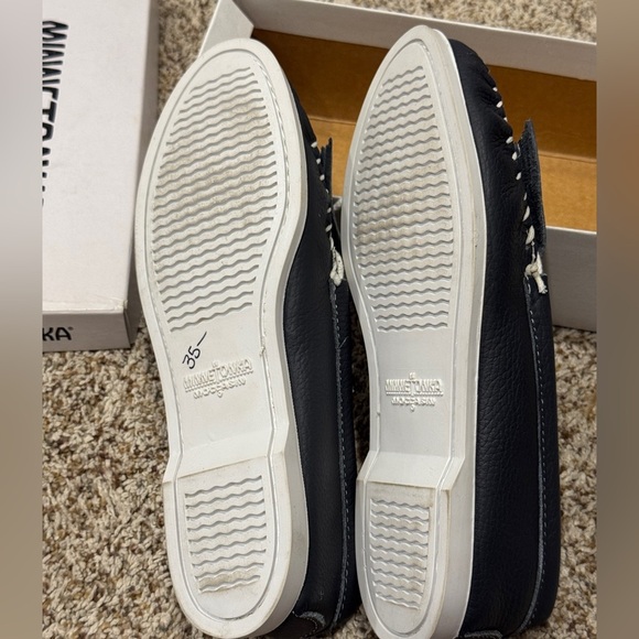 Navy Minnetonka Black Moccasins with Red and Blue Beadwork - Picture 8 of 12